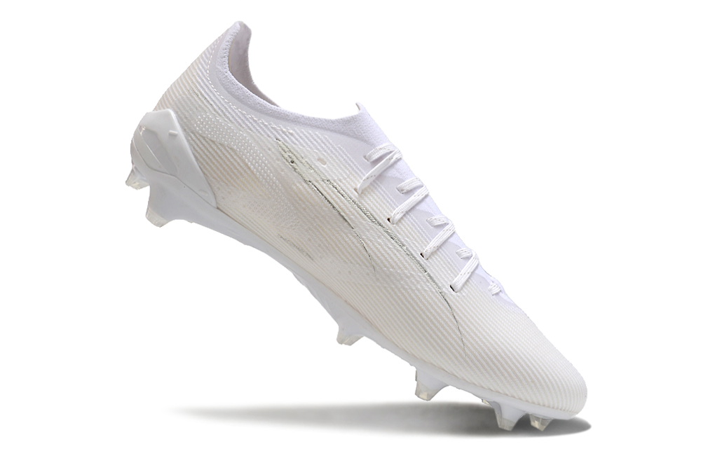 (Arrival 39-45) Brand new Nike Streetgato small field football 39-45-6