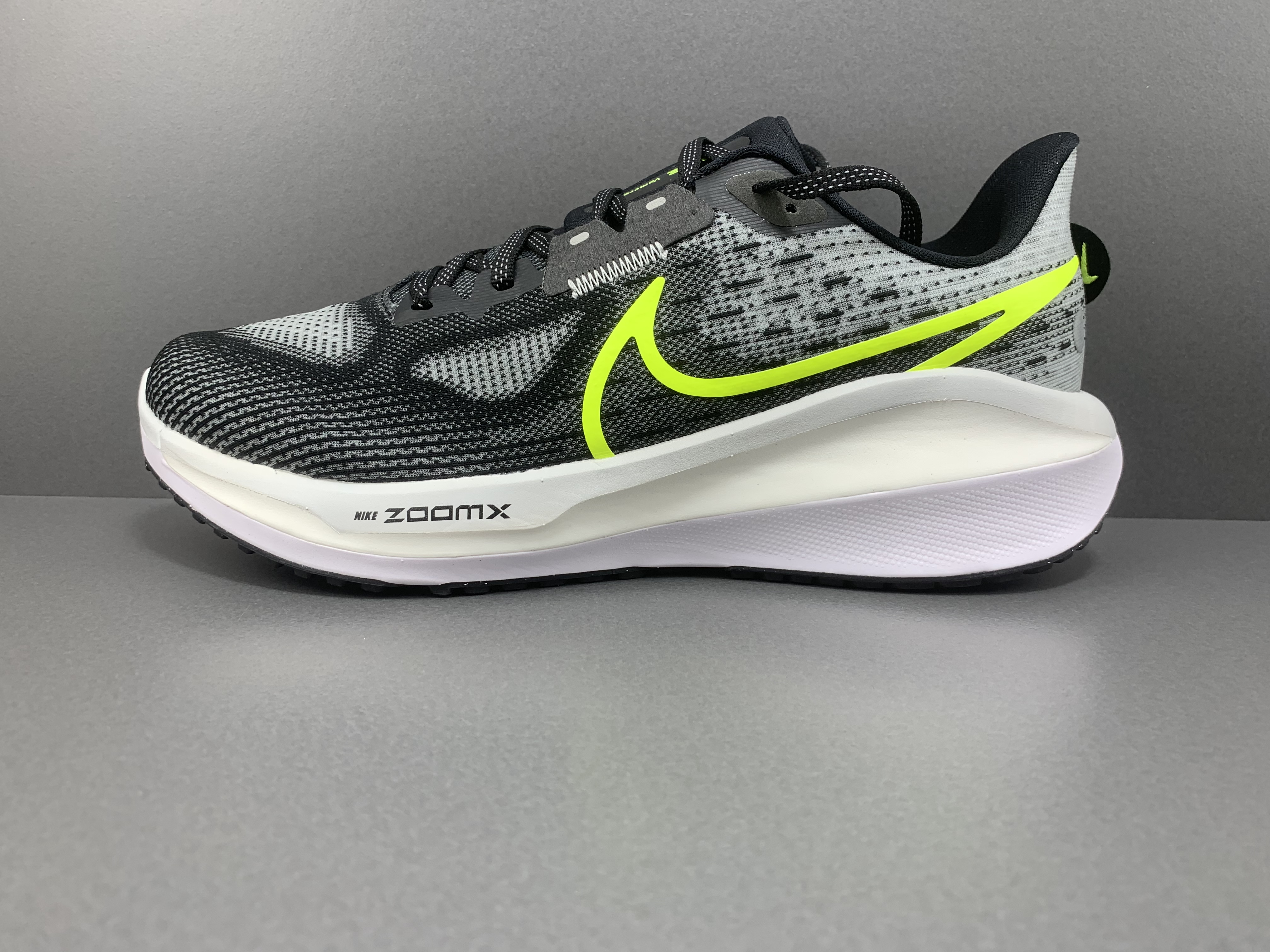 Nike Air Zoom Vomero 17 'Black Volt' FB1309-001