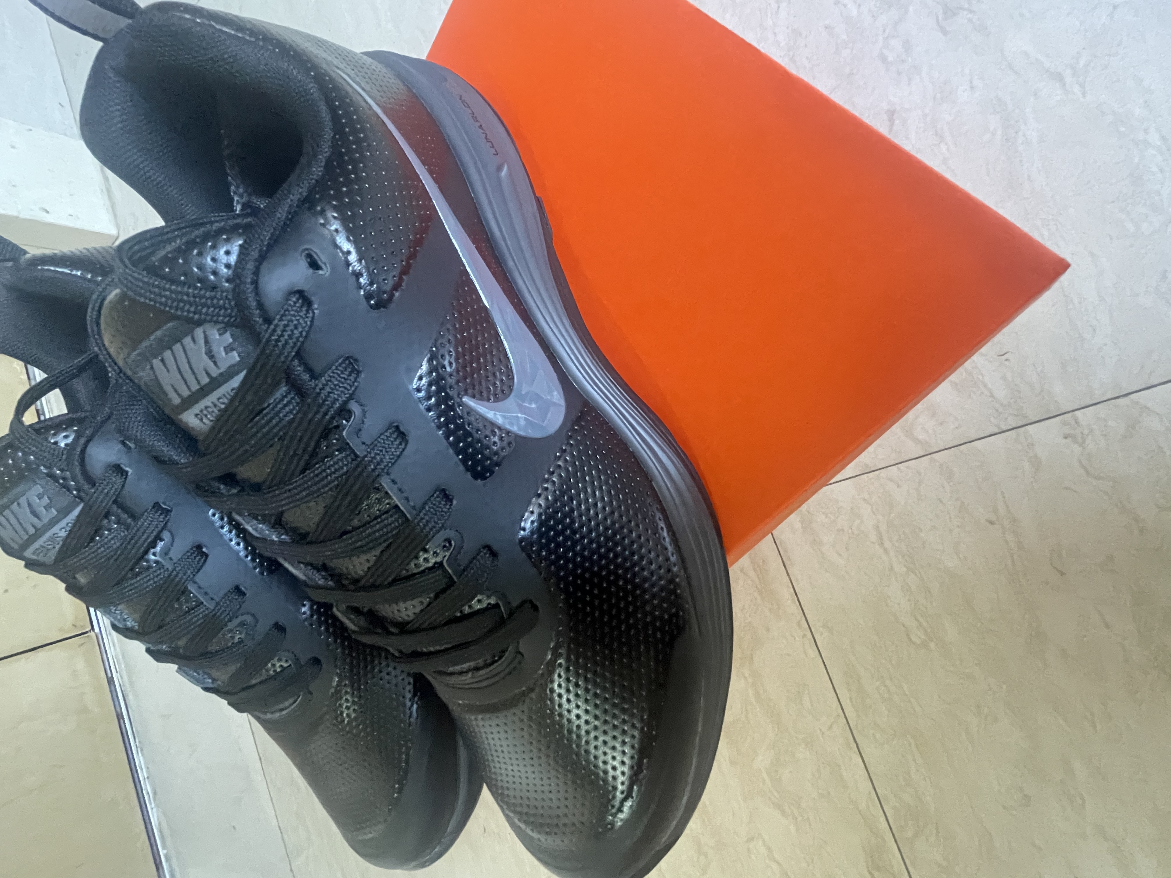 Nike Downshifter 12 DD9293 002 Đen